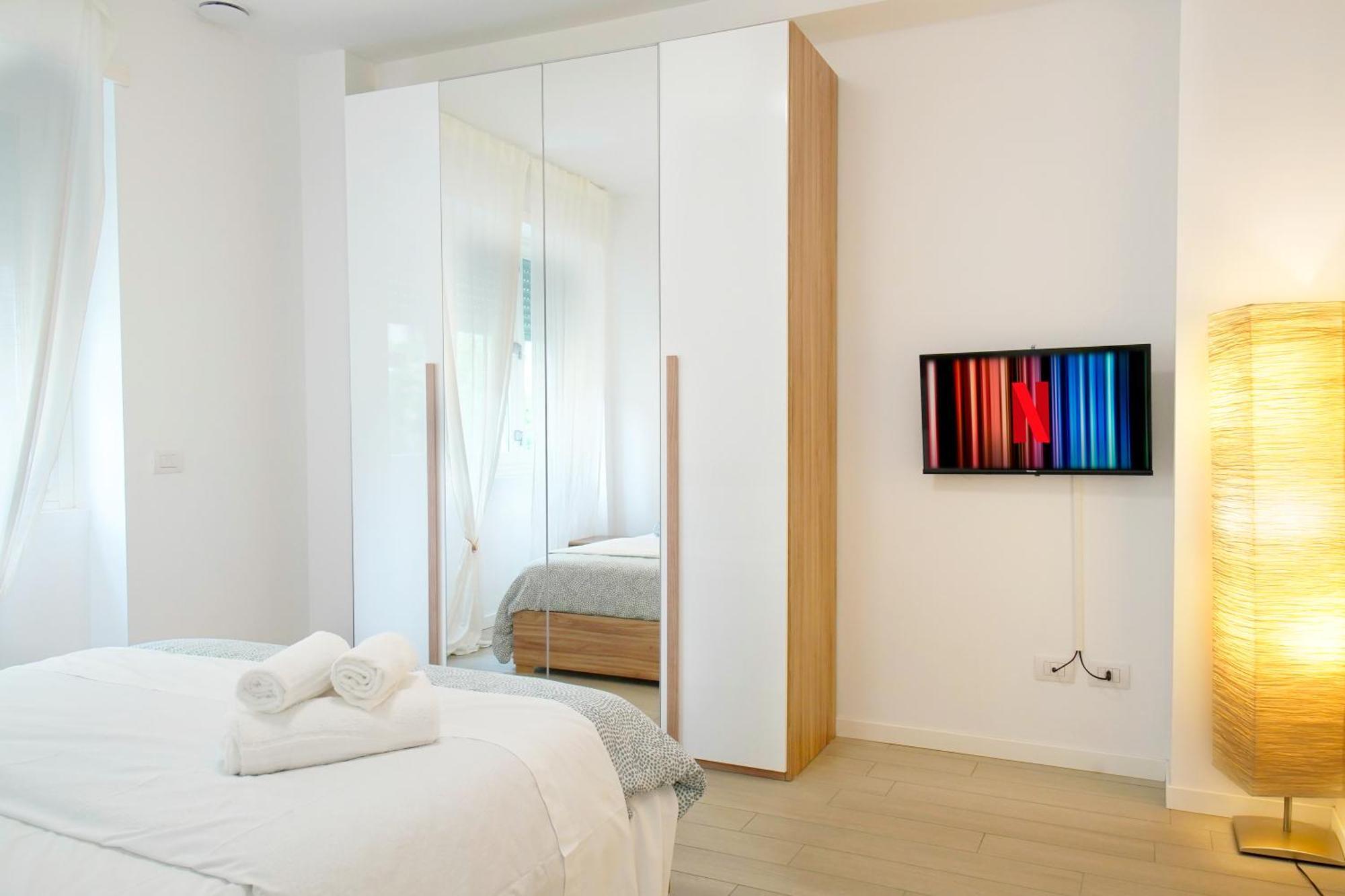 Casa Ideale Tim Appartmanti Moderni Vicina Al Centro Lecco Bagian luar foto