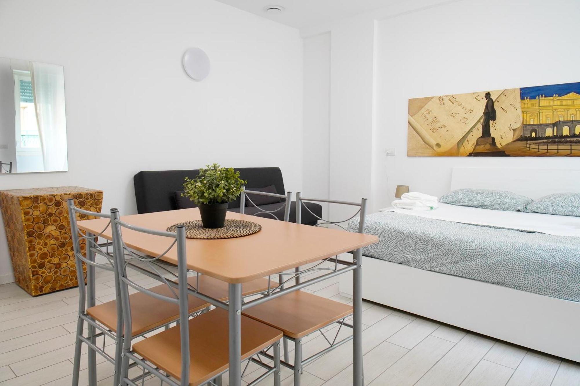 Casa Ideale Tim Appartmanti Moderni Vicina Al Centro Lecco Bagian luar foto